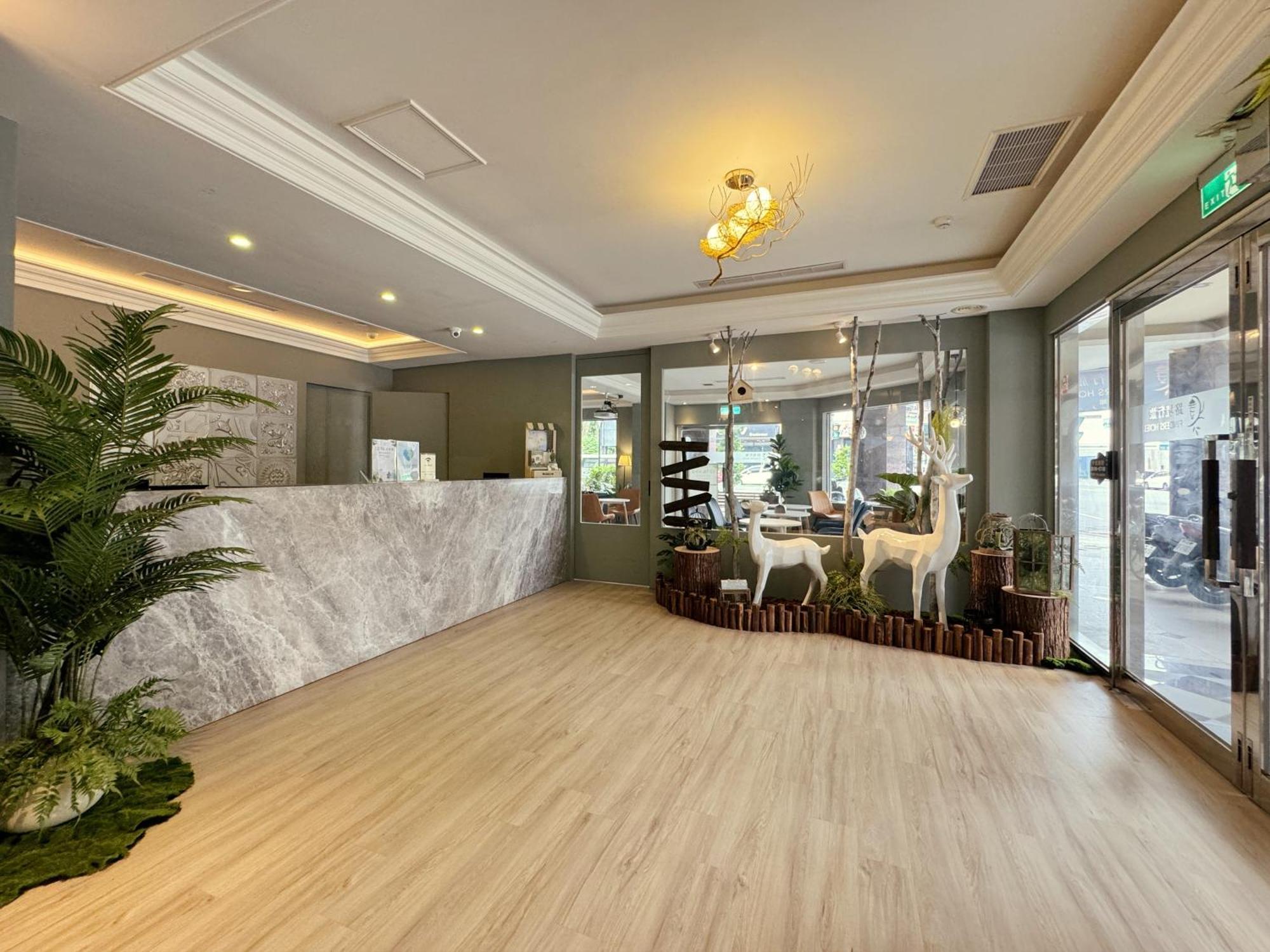 Finders Hotel Hualien Station Bagian luar foto