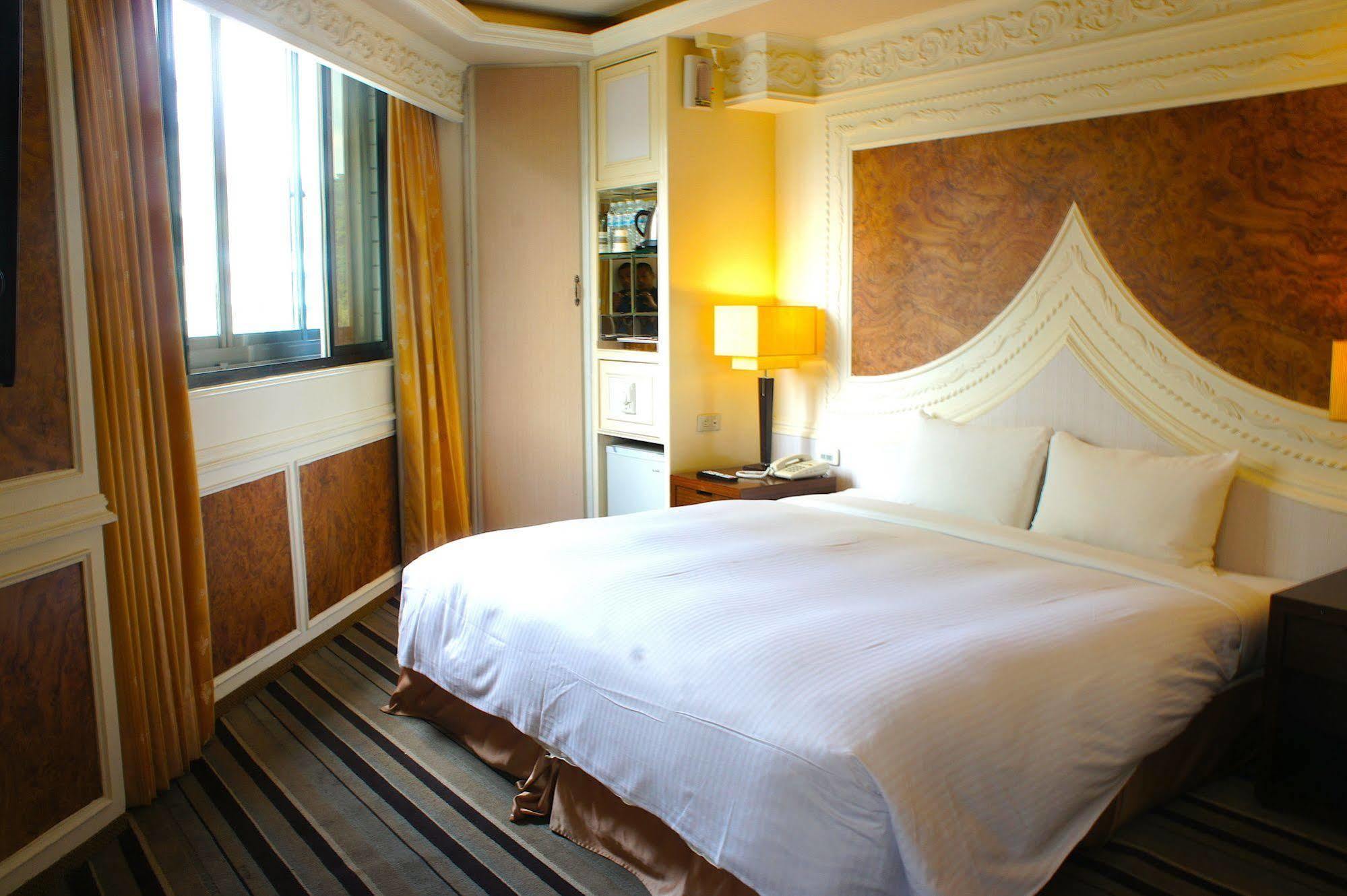 Finders Hotel Hualien Station Bagian luar foto